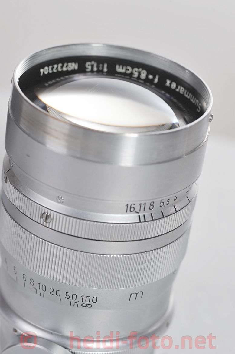 85/1.5 8,5 cm Leica Summarex with sunshade cap